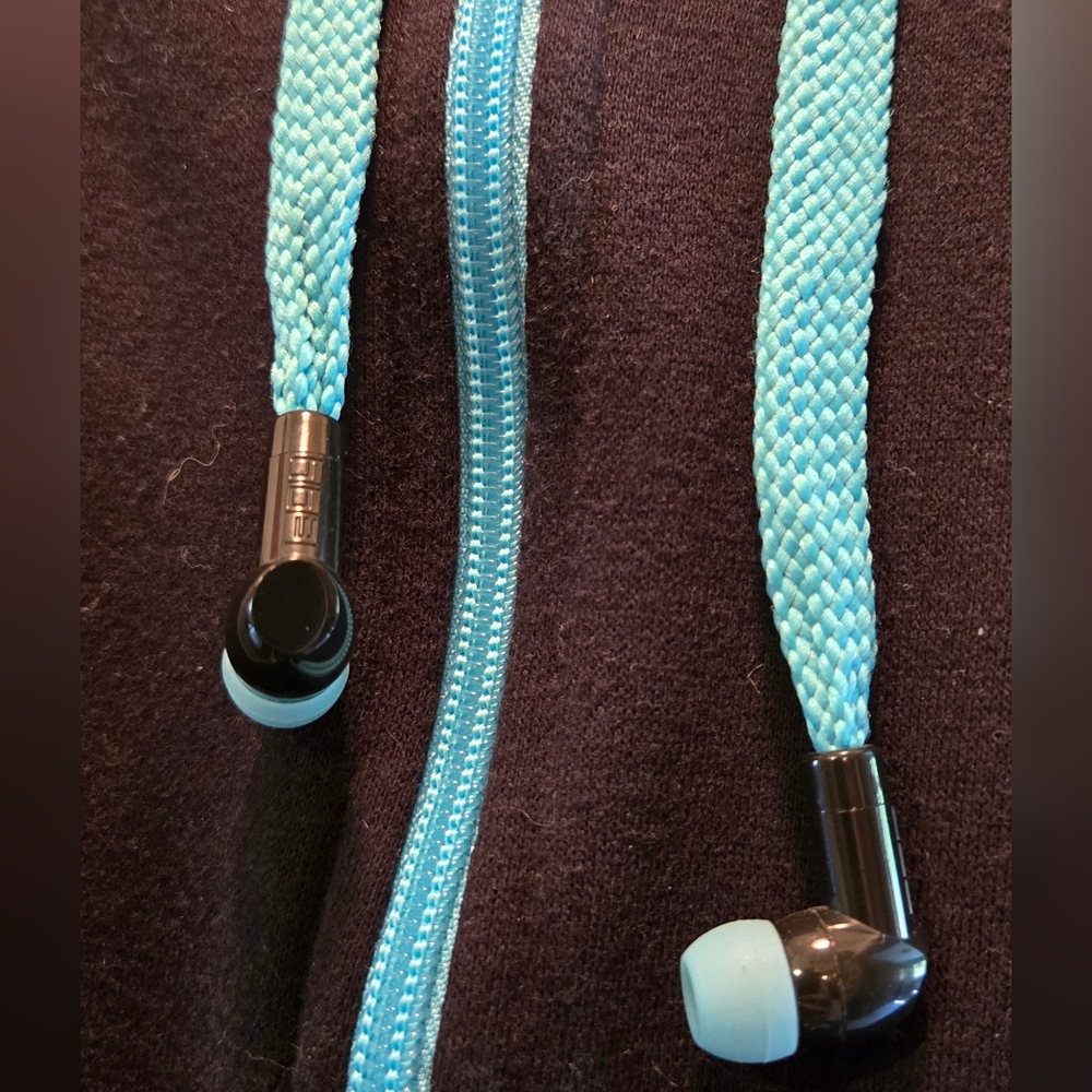Hide ☠️ Seek Black Hoodie w/Blue Accents Headphones hood Strings SzM - Picture 3 of 7